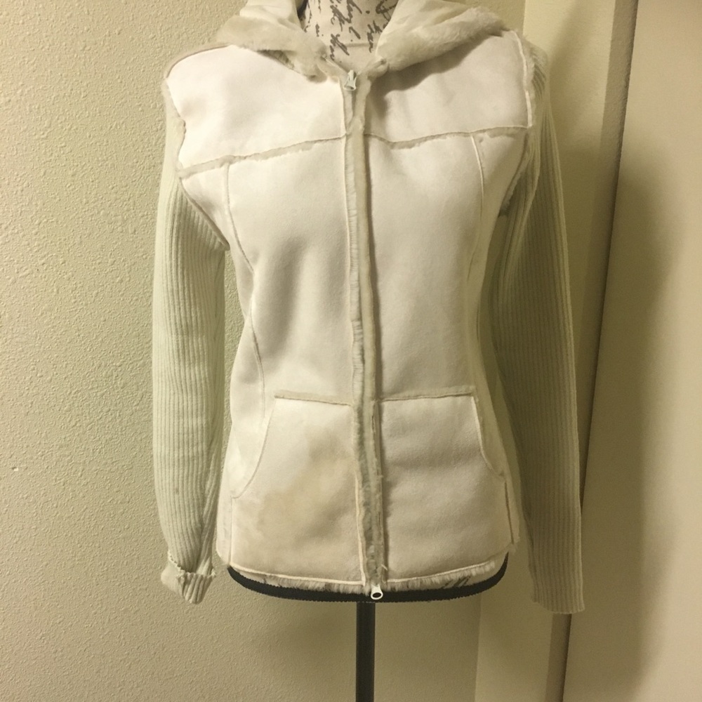 Cream suede warm jacket. - Picture 3 of 6